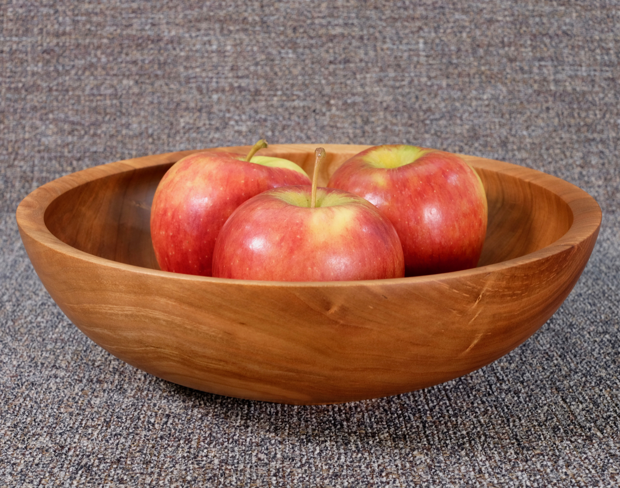 Black cherry bowl with apples